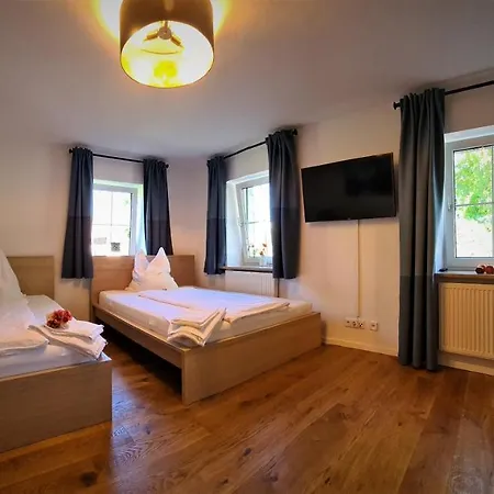 Gaestehaus Kirmerschneiderhof Bei Erding شقة